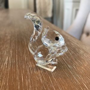 Swarovski small squirrel w nut